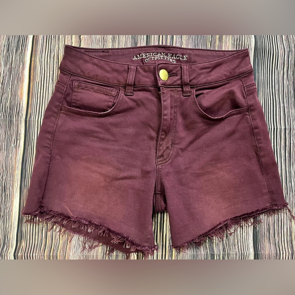 American Eagle Shorts‎ Womens 2 Maroon Super Stretch AEO Denim Hi Rise Shortie